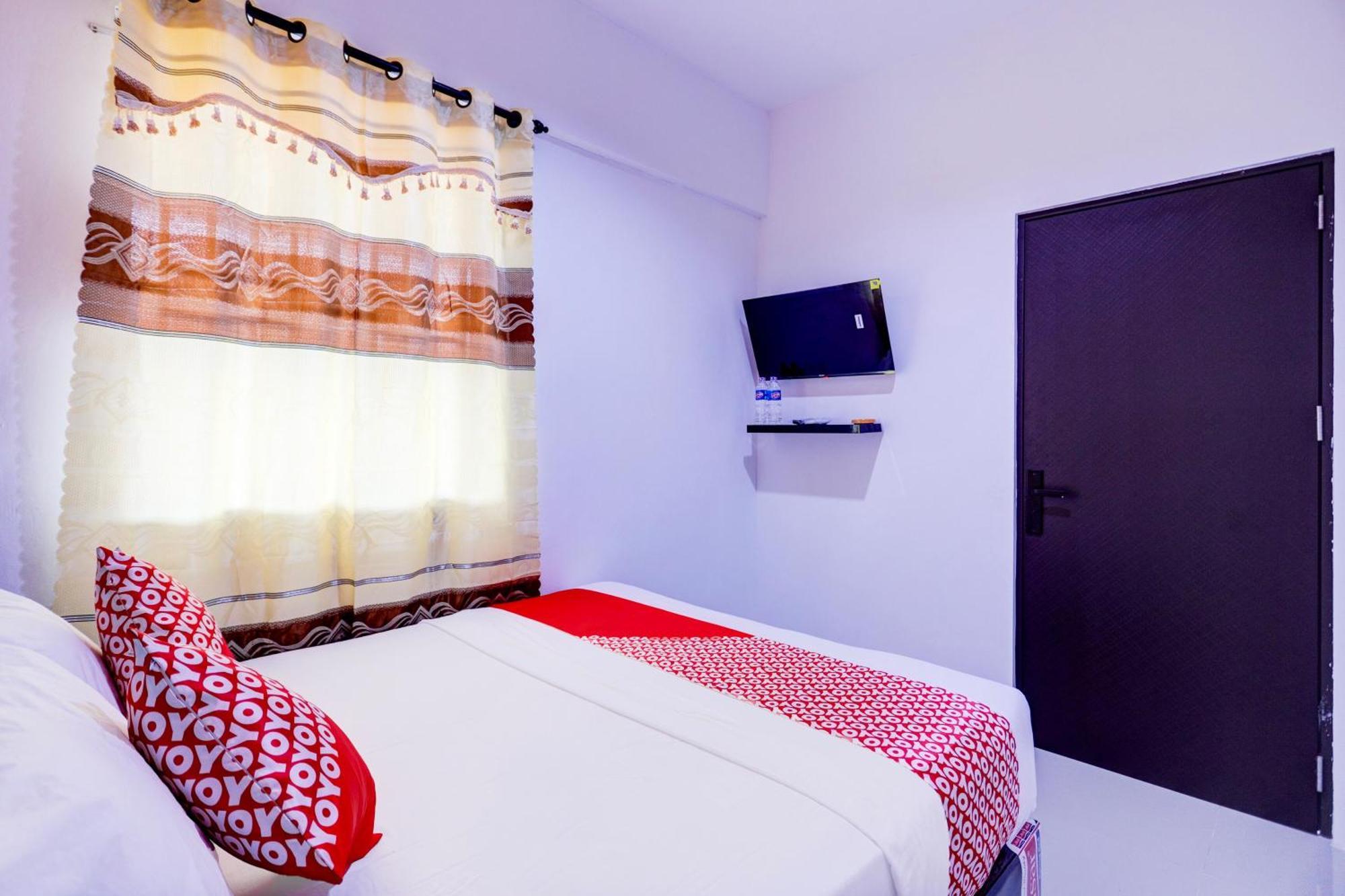 Super Oyo Capital O 93076 Batam Backpacker Guesthouse 2 Pembunuh Kültér fotó