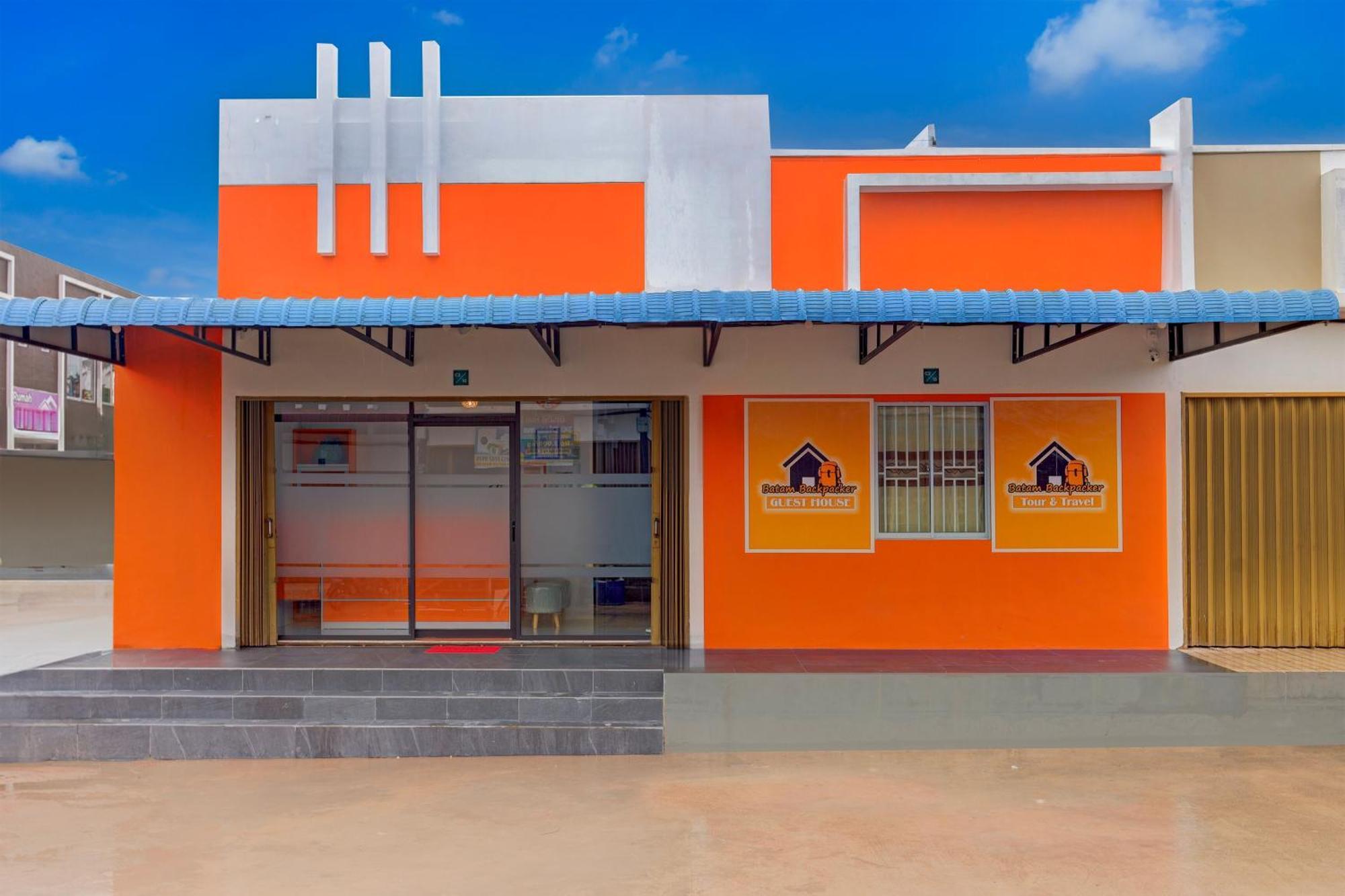 Super Oyo Capital O 93076 Batam Backpacker Guesthouse 2 Pembunuh Kültér fotó