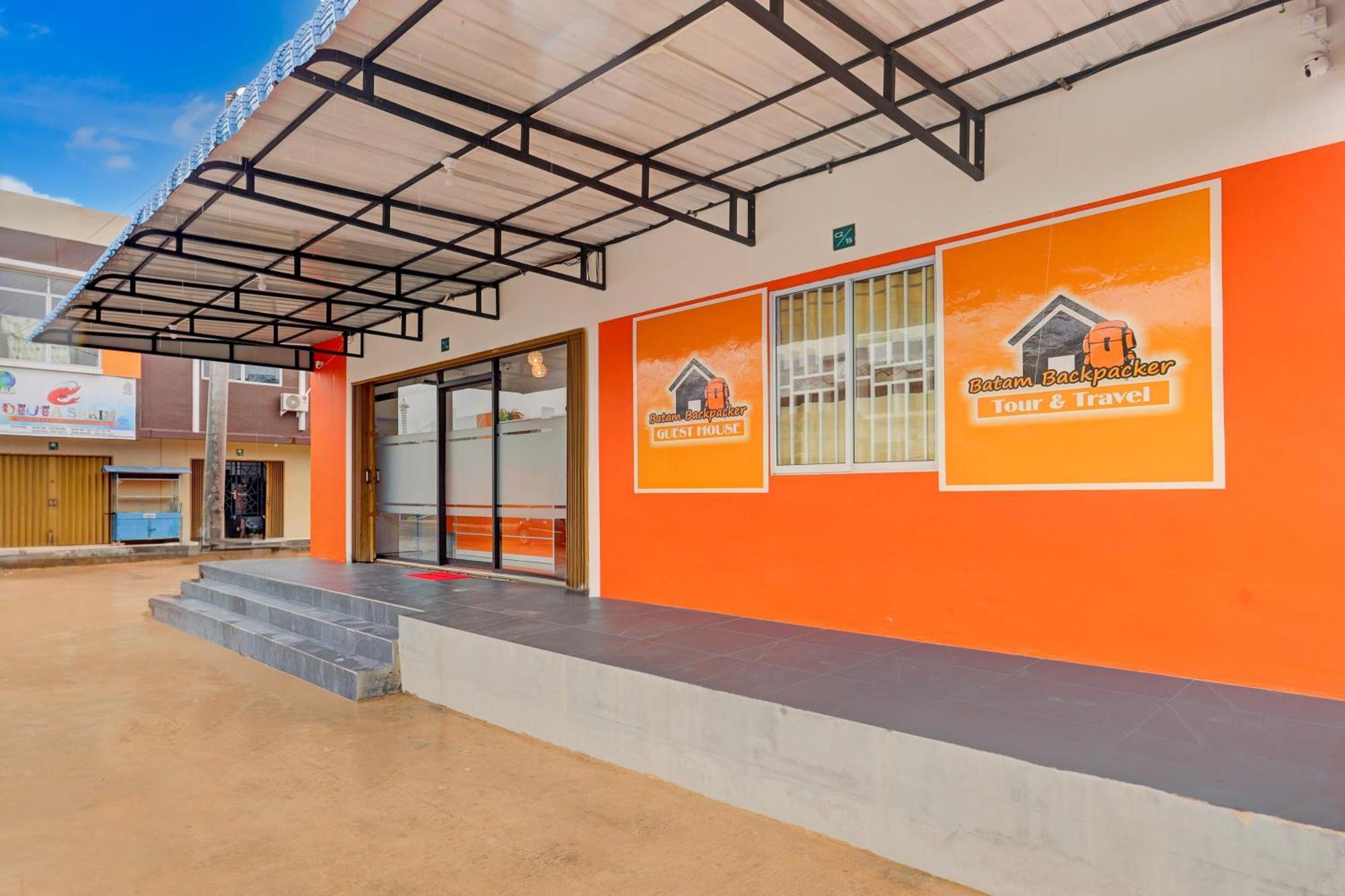 Super Oyo Capital O 93076 Batam Backpacker Guesthouse 2 Pembunuh Kültér fotó